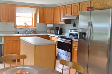 Kitchen offers brand new SS...