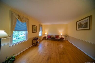 2609 Fines Creek Dr, Statesville, NC 28625 - photo 4