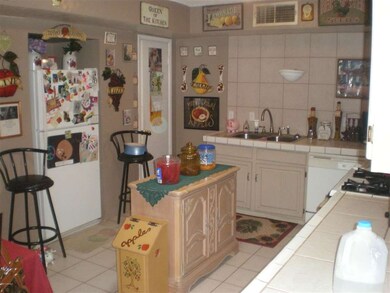 Light and Bright kitchen