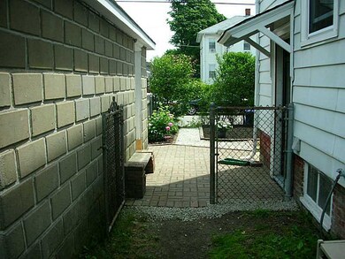 468 Benefit St, Pawtucket, RI 02861 - photo 6