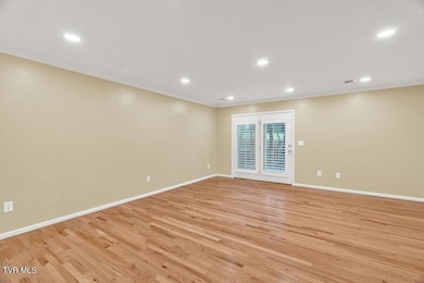 817 Wayne Ave NE, Abingdon, VA 24210 - photo 4