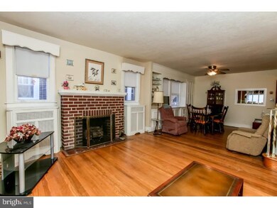 312 Wolfenden Ave, Darby, PA 19023 - photo 3