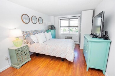 The Coral House unit 3N, Rockaway Beach, NY 11693 - photo 6