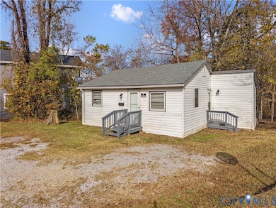 504 Longwood Ave, Farmville, VA 23901 - photo 2