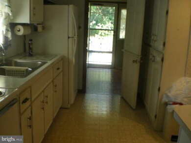 2332 Fisher Rd, Chambersburg, PA 17202 - photo 5