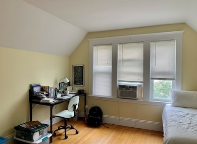 13 Pemberton St, Cambridge, MA 02140 - photo 3