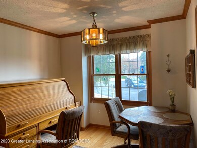 Kitchen Dining Area