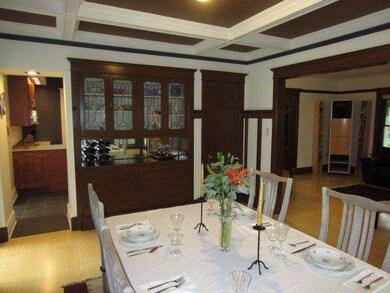 Beamed ceilings and built-ins