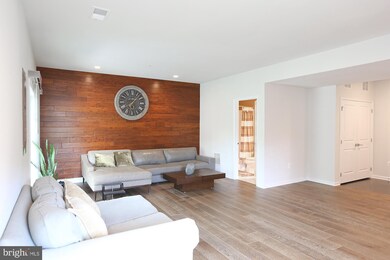 25049 Cambridge Hill Terrace, Chantilly, VA 20152 - photo 6