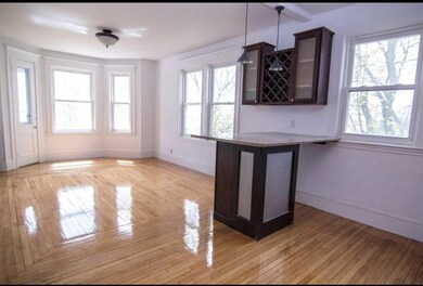 124 Ocean St unit 3A, Lynn, MA 01902 - photo 3