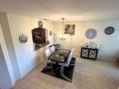 2001 Oakhurst Way, Riviera Beach, FL 33404 - photo 7