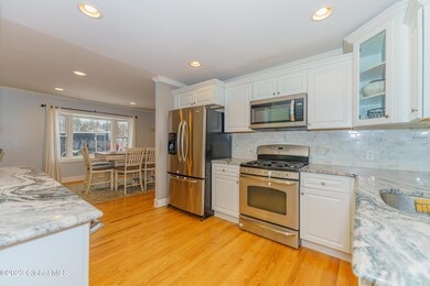 2 Kitchen (1)