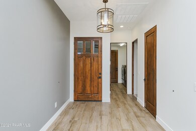 003_Foyer