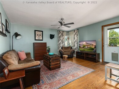 312 21st St, Dunbar, WV 25064 - photo 5