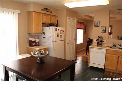 750 Helmwood Cir, Mount Washington, KY 40047 - photo 7