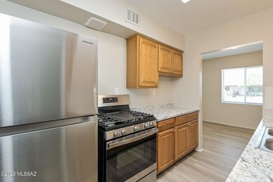 006-photo-kitchen-10899799