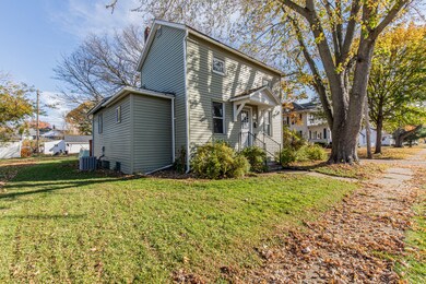201 N 1st St, Princeton, IL 61356 - photo 2