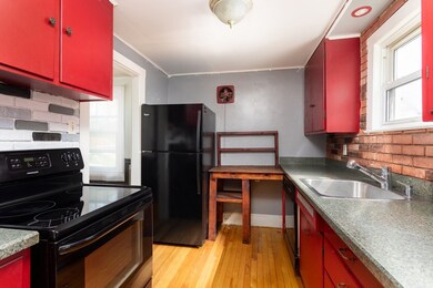 11 Delaval Rd, Worcester, MA 01606 - photo 4