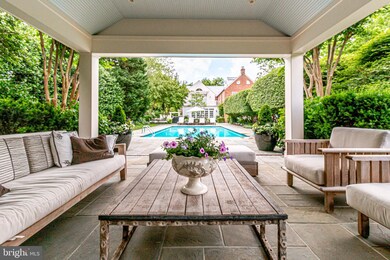 2001 and 2007 Whiteoaks Dr, Alexandria, VA 22306 - photo 2