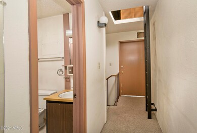 4506-SpruceWay-4-MLS_07
