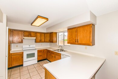 06 Kitchen