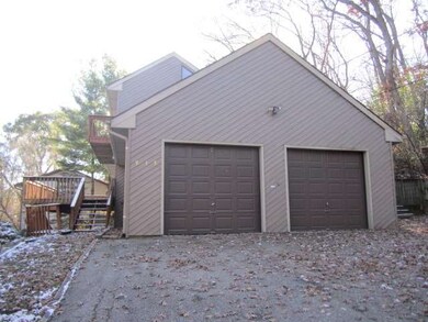 915 Ravine Ave, McHenry, IL 60051 - photo 3