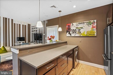 5201b Wisconsin Ave NW unit 105, Washington, DC 20015 - photo 4