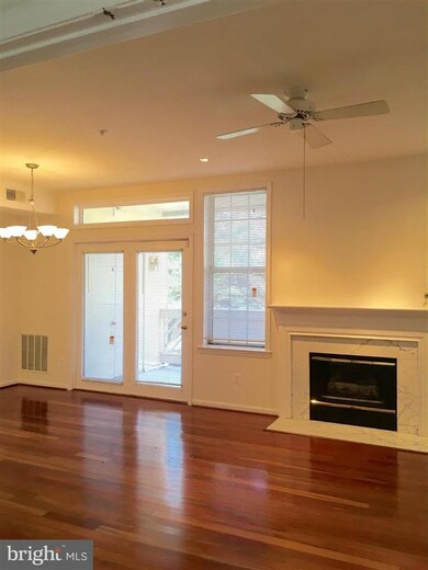 1371 Garden Wall Cir unit 713, Reston, VA 20194 - photo 5