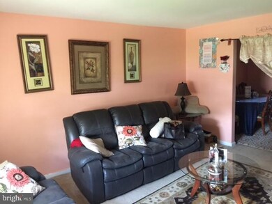 8240 Wycliffe Ct, Manassas, VA 20109 - photo 3