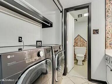 2nd bath and laundry