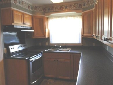 315 Meadow Dr, Shelbyville, TN 37160 - photo 3