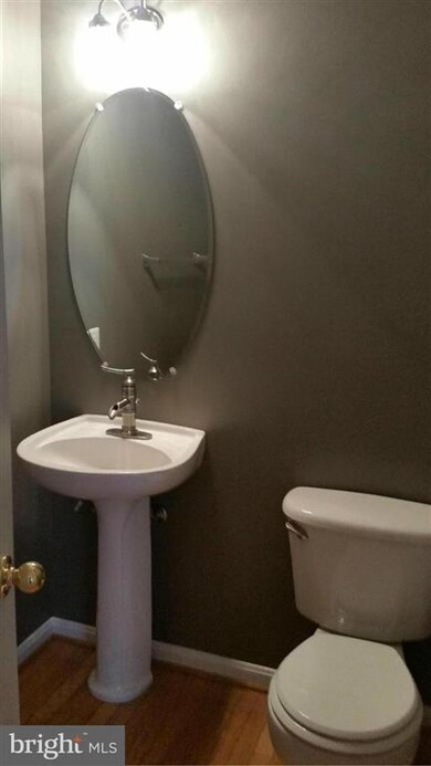 12215 Castlewall Ct, Bowie, MD 20720 - photo 4