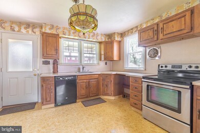 452 Edgewood Dr, Ambler, PA 19002 - photo 5