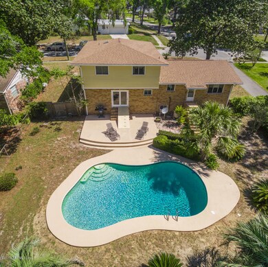 7824 Holiday Rd S, Jacksonville, FL 32216 - photo 4