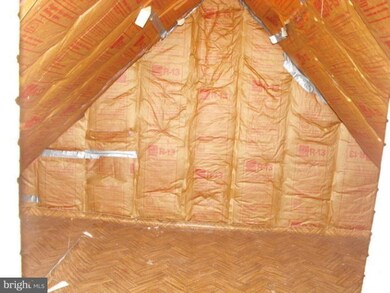 11720 Daisy Ln, Glenn Dale, MD 20769 - photo 4