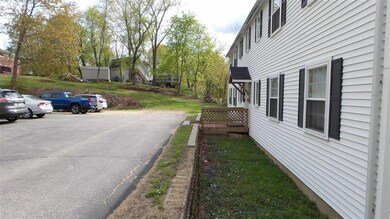 18 Chestnut St, Pittsfield, NH 03263 - photo 3