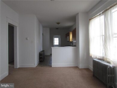 409 W Broad St, Paulsboro, NJ 08066 - photo 6