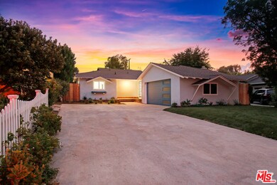 21302 Celes St, Woodland Hills, CA 91364 - photo 3