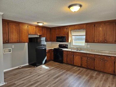 kitchen b