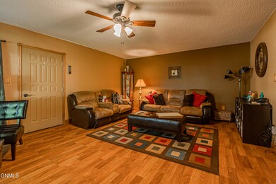 401 1st St SE, Mandan, ND 58554 - photo 5