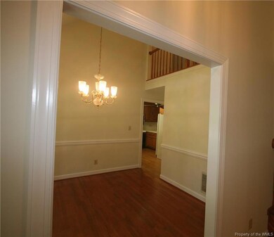 Cathedral ceiling dining room