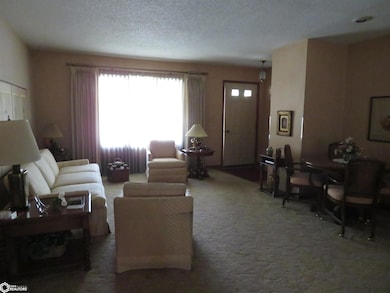 212 3rd Ave NE, Clarion, IA 50525 - photo 3