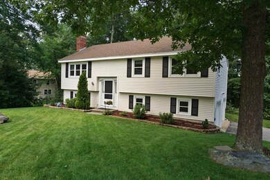 14 Lamplighter Dr, Nashua, NH 03064 - photo 2