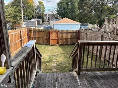 422 N Locust St, Hagerstown, MD 21740 - photo 4