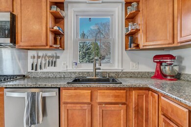 32 Hall St, South Portland, ME 04106 - photo 7