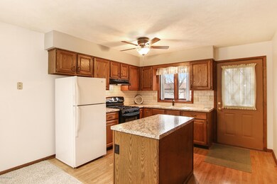 683 Gardenview Dr SW unit 81, Byron Center, MI 49315 - photo 3