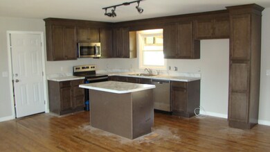 400 Shadow Dr, Shelbyville, TN 37160 - photo 7