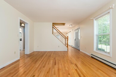 12 Scottland Rd Windham ME-large-007-001