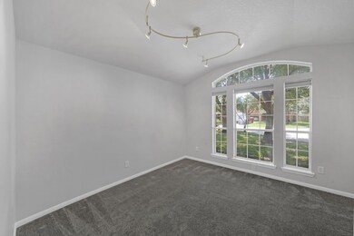 32307 Cross Spring Park Ln, Conroe, TX 77385 - photo 4