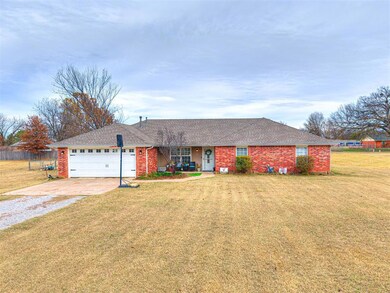 5505 Capricorn, Shawnee, OK 74804 - photo 2